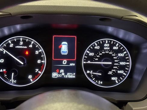 Certified 2024 Subaru Crosstrek 2.0i Premium AWD/4WD image 14