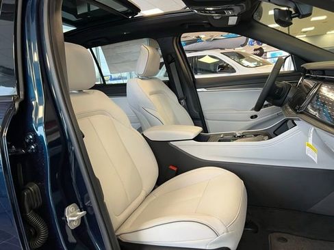 New 2025 Jeep Wagoneer S Limited AWD/4WD image 15