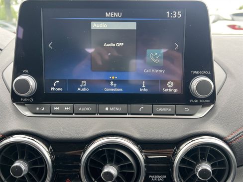 New 2025 Nissan Sentra SR w/ Midnight Edition image 4