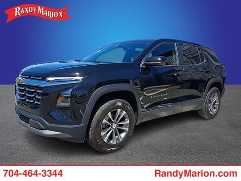 Used 2025 Chevrolet Equinox LT FWD image 1