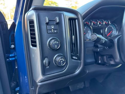 Used 2018 Chevrolet Silverado 2500 LT w/ LT Convenience Package image 14