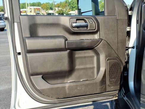 Used 2025 Chevrolet Silverado 2500 Custom w/ Custom Convenience Package AWD/4WD image 6