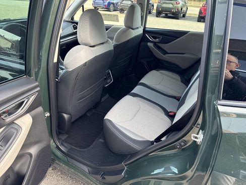 Used 2023 Subaru Forester Premium image 20