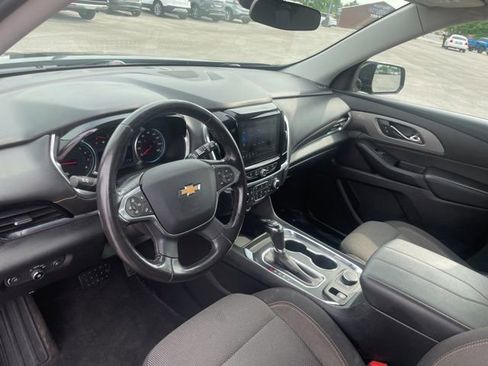 Used 2020 Chevrolet Traverse LT FWD image 15