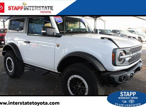 Used 2023 Ford Bronco Badlands w/ Sasquatch Package image 1