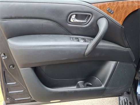 Used 2019 INFINITI QX80 Luxe w/ Proassist Package image 10