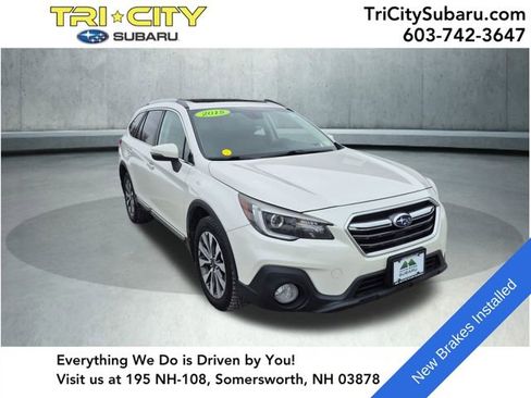 Used 2018 Subaru Outback 2.5i Touring image 1
