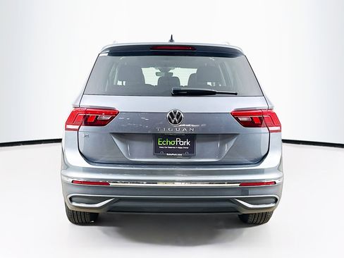 Used 2024 Volkswagen Tiguan SE image 7