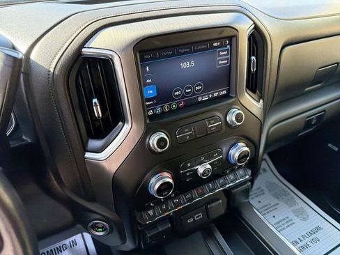 Used 2022 GMC Sierra 3500 Denali image 13