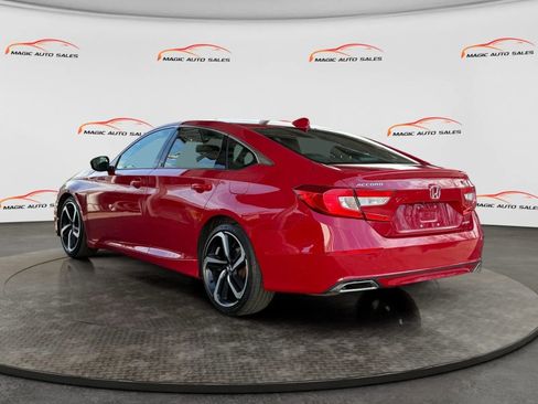 Used 2018 Honda Accord Sport image 6