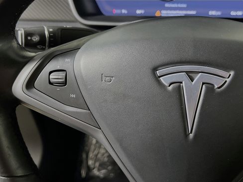 Used 2019 Tesla Model S Performance image 19