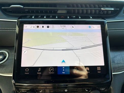 Used 2022 Jeep Grand Cherokee L Limited image 16