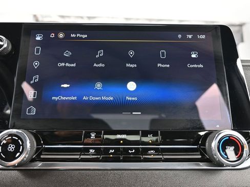 Used 2024 Chevrolet Colorado Trail Boss image 22