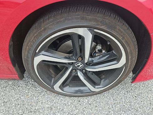 Used 2019 Honda Accord Sport image 9