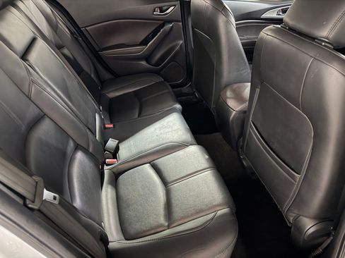 Used 2018 MAZDA MAZDA3 Touring FWD image 38