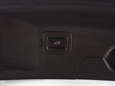 Used 2023 MAZDA CX-9 Touring image 21