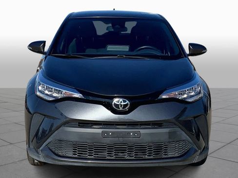 Used 2021 Toyota C-HR XLE image 3