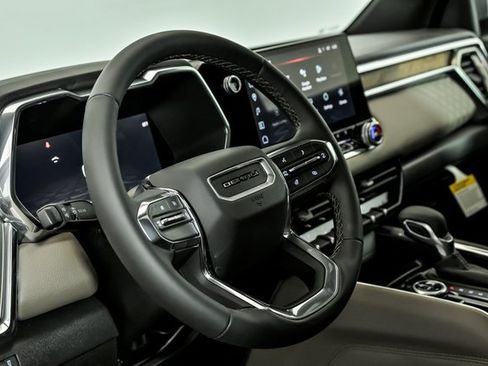 New 2026 GMC Canyon Denali image 10