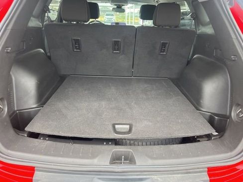 Used 2023 Chevrolet Blazer LT w/ Convenience Package FWD image 6