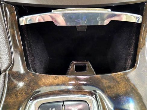 Used 2014 Lincoln MKS AWD w/ Equipment Group 101A image 19