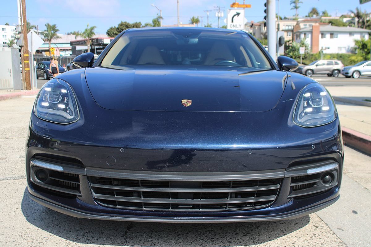 Used 2020 Porsche Panamera 4 E-Hybrid AWD/4WD image 10