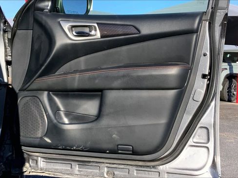 Used 2020 Nissan Pathfinder SV w/ Rock Creek Edition image 23