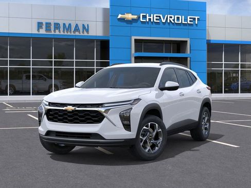 New 2026 Chevrolet Trax LT w/ Driver Confidence Package image 7