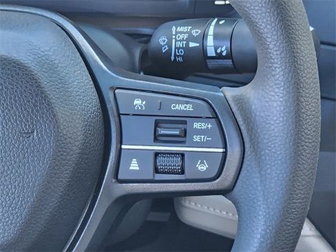 Certified 2025 Honda Accord SE image 33