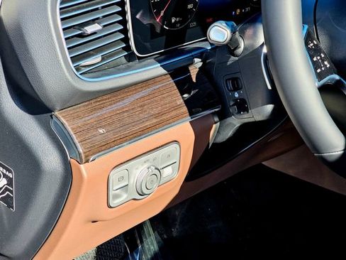 New 2026 Mercedes-Benz GLE 350 4MATIC image 16