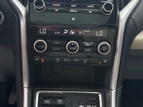 Used 2019 Subaru Ascent Limited image 22