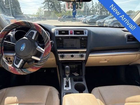 Used 2017 Subaru Outback 2.5i Limited AWD/4WD image 11