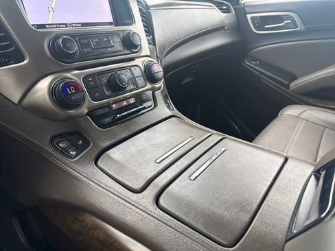 Used 2018 GMC Yukon Denali w/ Denali Ultimate Package AWD/4WD image 17