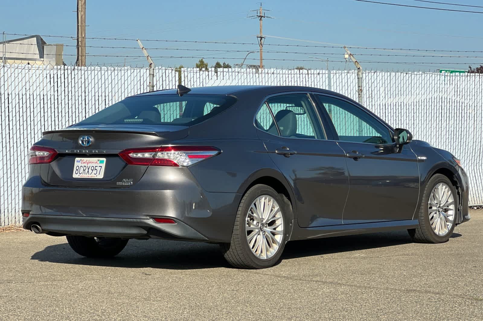 Used 2018 Toyota Camry XLE w/ Audio Package FWD image 3
