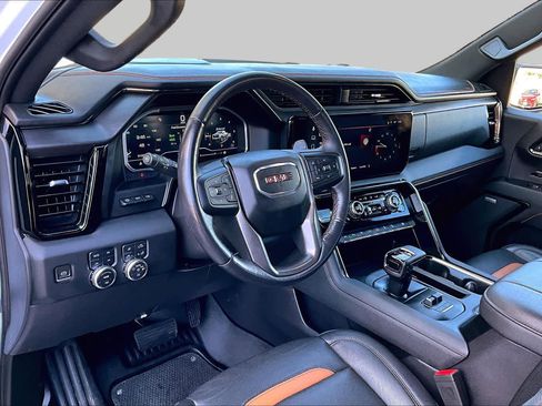 Used 2023 GMC Sierra 1500 AT4 w/ AT4 Premium Package AWD/4WD image 22