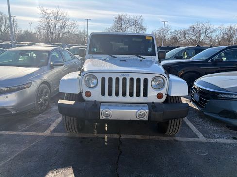Used 2013 Jeep Wrangler Unlimited Sahara w/ Dual Top Group image 2