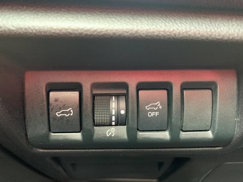 Used 2023 Subaru Outback Premium AWD/4WD image 19