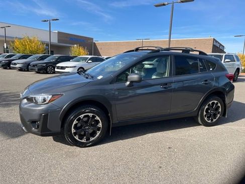 Used 2022 Subaru Crosstrek 2.0i Premium image 9