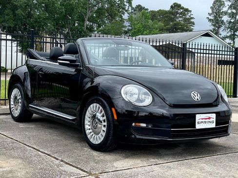 Used 2014 Volkswagen Beetle 1.8T FWD image 3