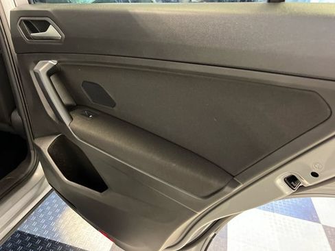 Used 2021 Volkswagen Tiguan S FWD image 13