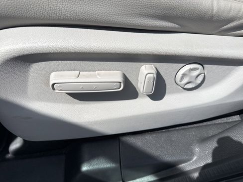 Used 2020 Honda Odyssey Elite image 25