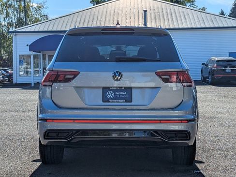 Certified 2022 Volkswagen Tiguan SE R-Line image 4