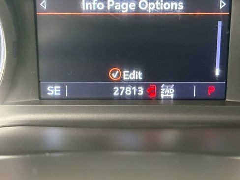 Used 2023 Chevrolet Silverado 2500 LT image 4