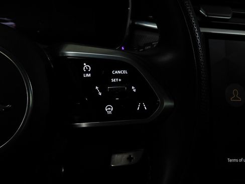 Used 2024 Jaguar F-PACE SVR image 42