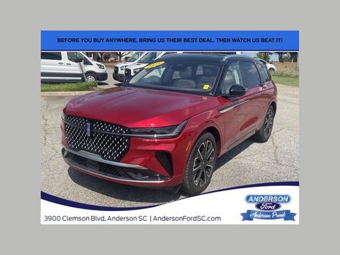 Used 2025 Lincoln Nautilus Reserve AWD/4WD image 1