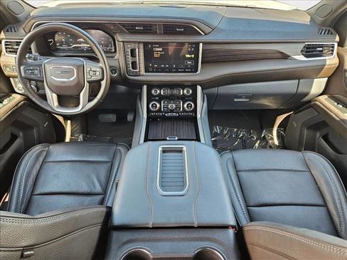 Certified 2023 GMC Yukon Denali image 17