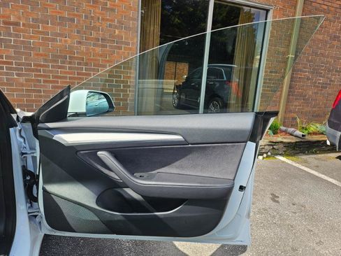 Used 2023 Tesla Model 3 Standard Range RWD image 57