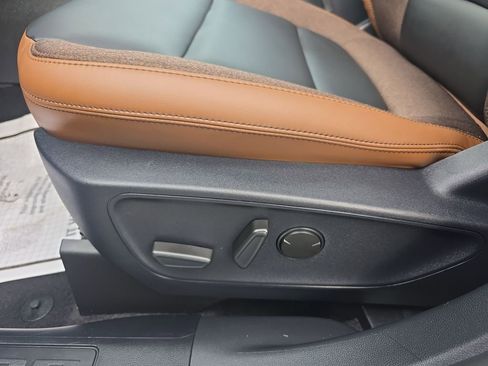 Certified 2025 Ford Bronco Sport Outer Banks w/ Outer Banks Tech Package+ image 19