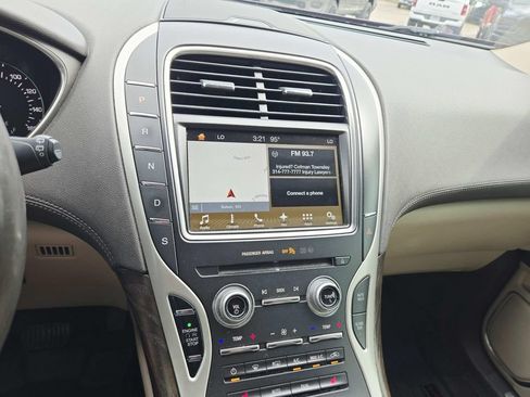 Used 2017 Lincoln MKX Select w/ Select Plus Package FWD image 24
