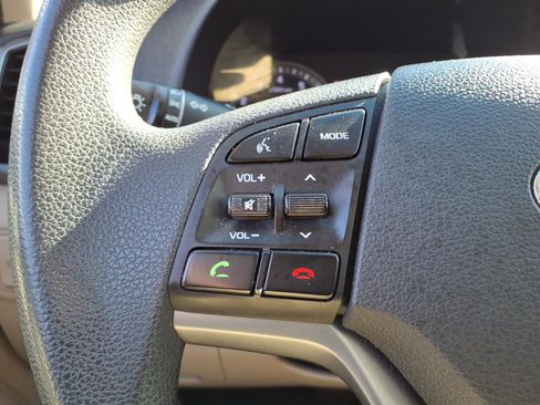 Used 2018 Hyundai Tucson SE w/ Cargo Package image 19