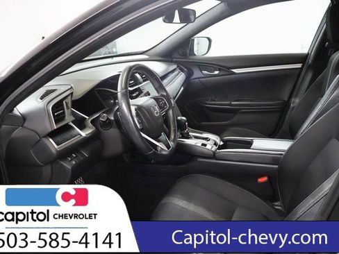 Used 2019 Honda Civic Sport image 11